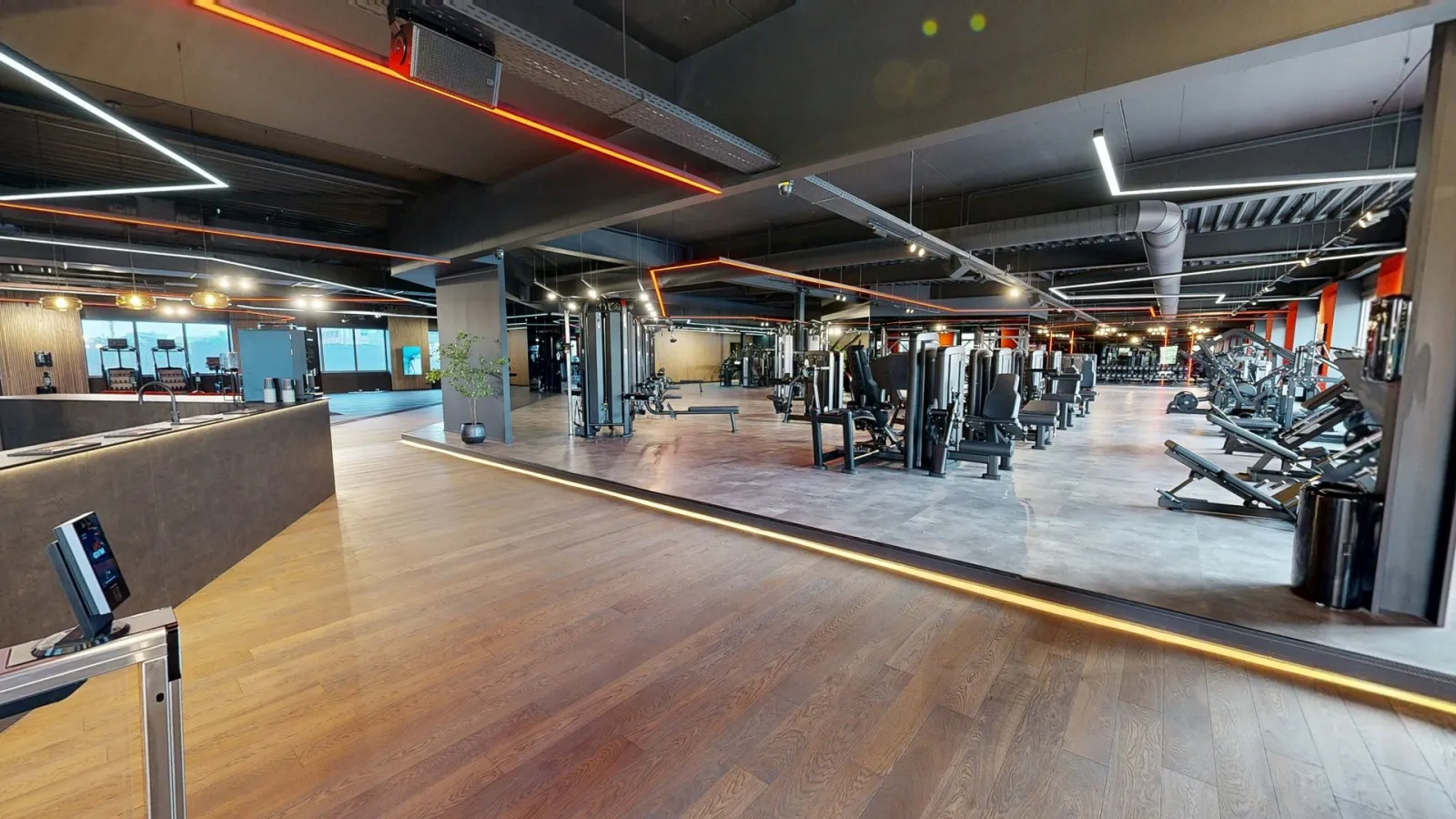 Overzicht van de trainingsvloer van XXL Gym Helmond uit de 3D-scan